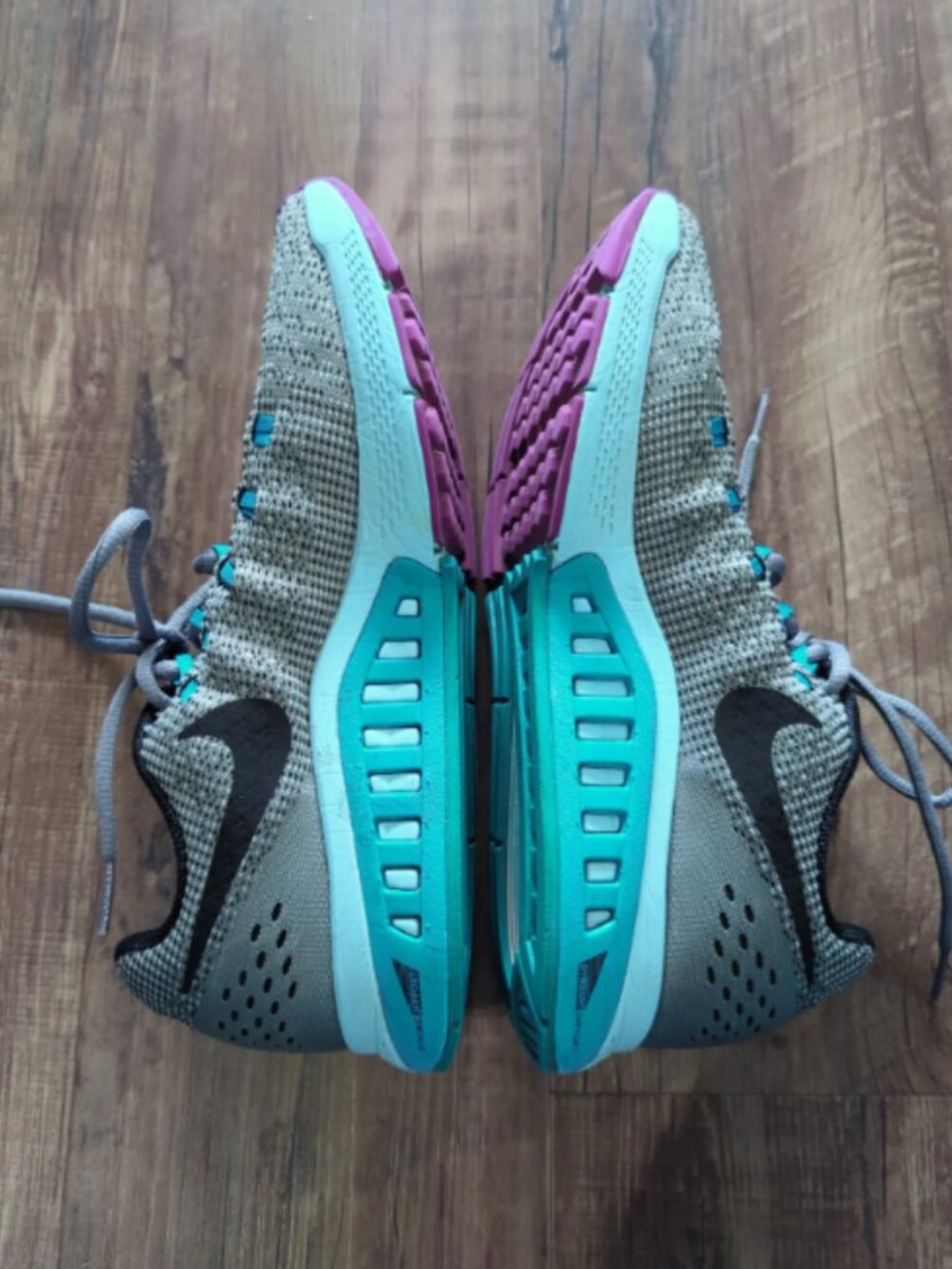 Nike Zoom Structure 19 Running Shoes Cool Grey Black Fuchsia Flash Size 8.5